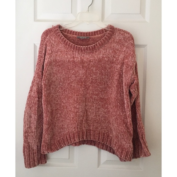 Marled Sweaters - Marled Reunited Clothing High-Low hem Sweater
